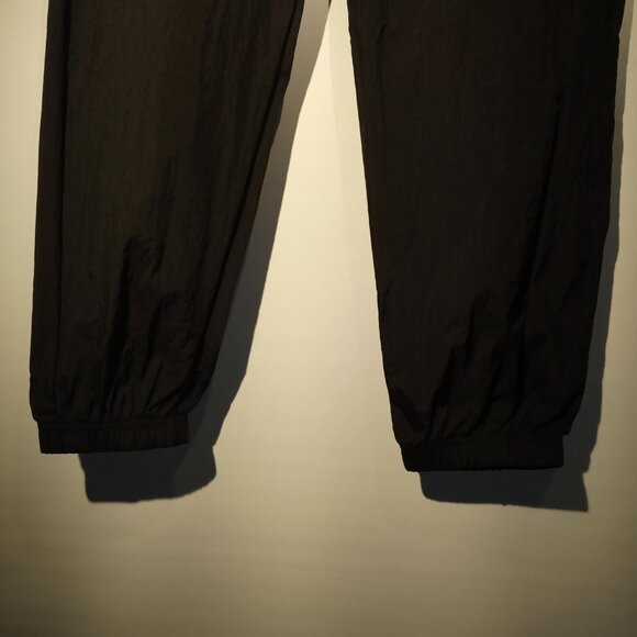 REEBOK BV Woven Training Pants  Women's Medium  Black  Lightweight  Pockets  NWT - Picture 2 of 12